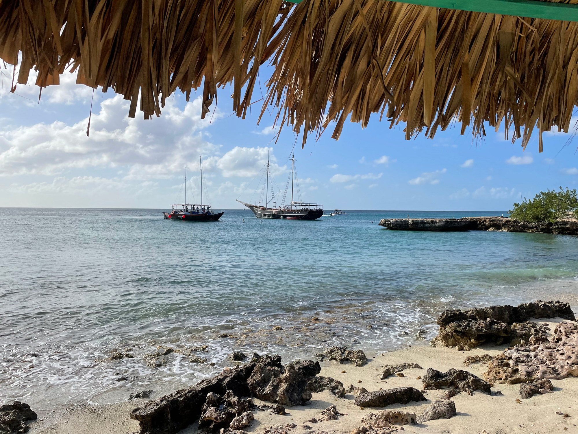 Beachcombing and sea glass retreat in Aruba